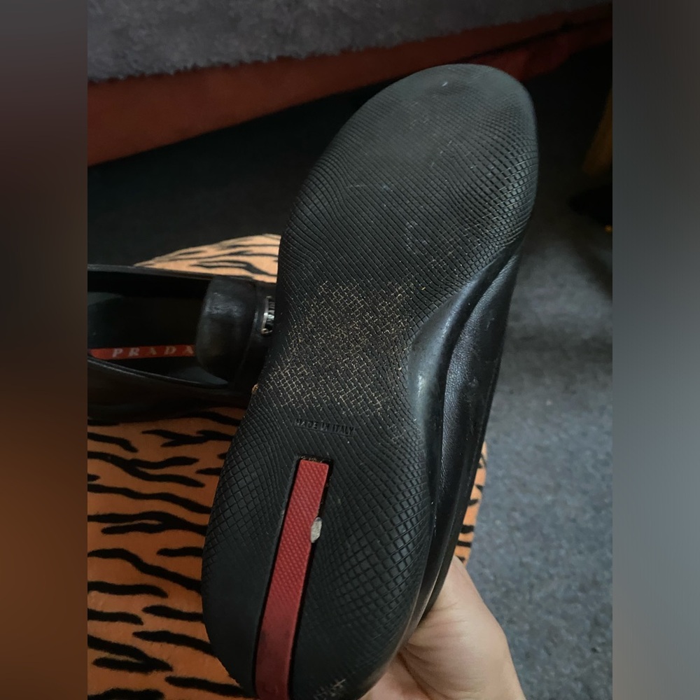Y2k vintage PRADA linea rossa Black Leather Penny Loafers with metal logo - Picture 4 of 10